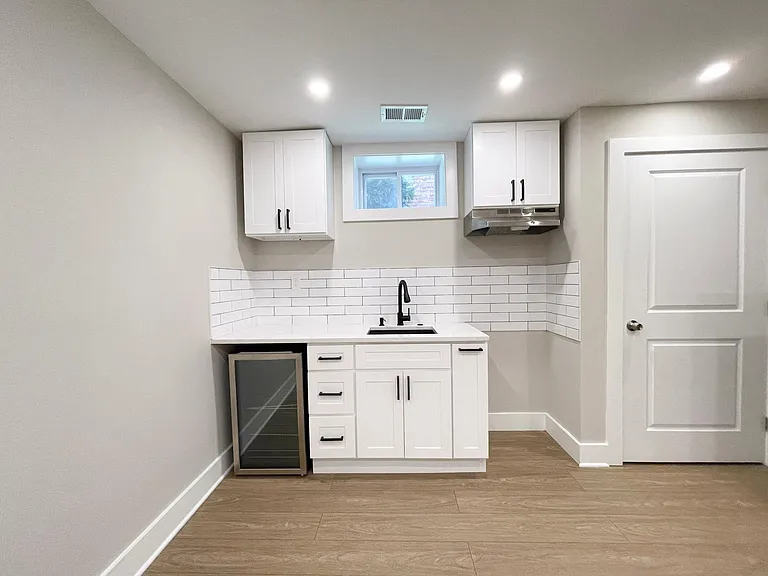 1267 Emerson St NE — Photo 22