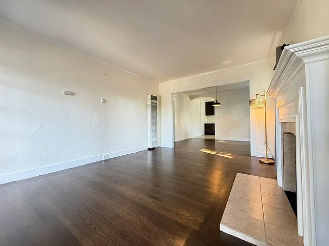 577 Durant Ave — Photo 9