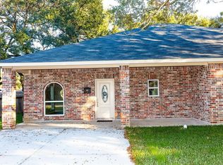 507 E Foley St, Alvin, TX 77511