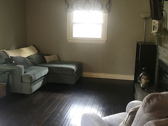4th image of 816 Havelka St