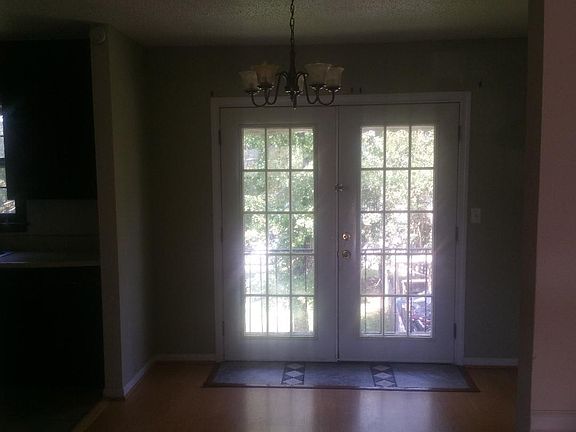 5th image of 326 Devonwood Ct