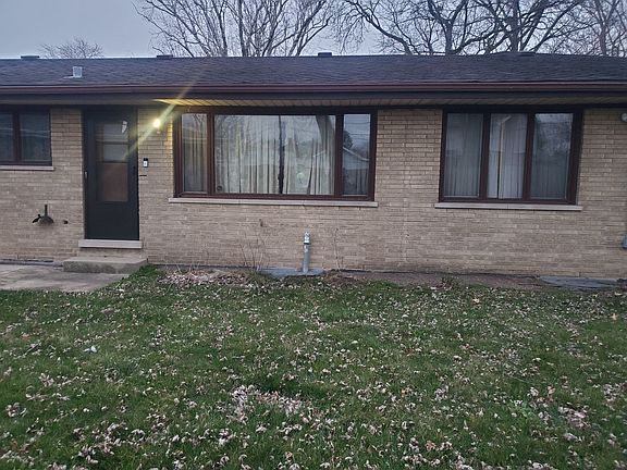 3rd image of 15226 Waterman Ct