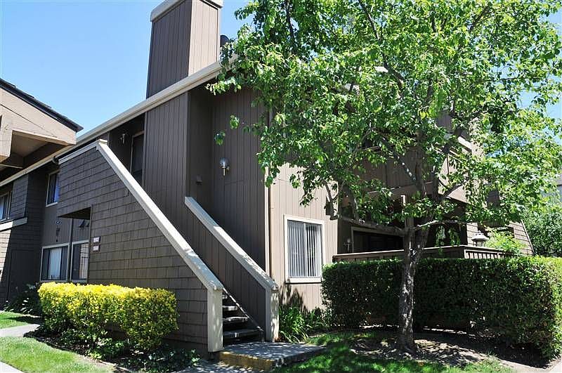 2nd image of 5552 Makati Cir