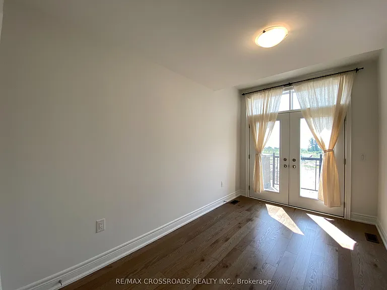 4 Kamper Ave — Photo 22
