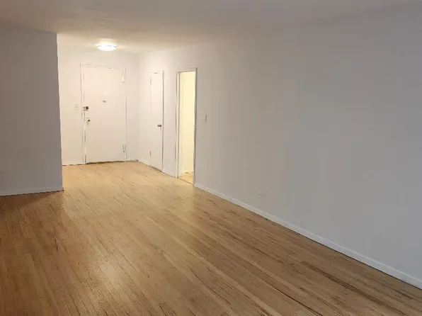 302 East 88th Street image 4 of 15