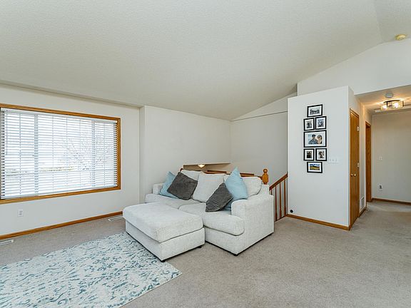 3rd image of 4862 Savannah Dr NW