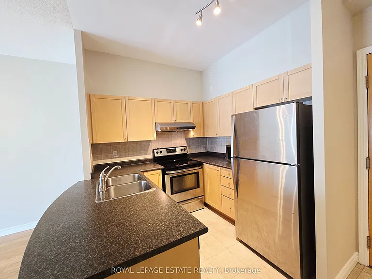 600 Queens Quay W #632 — Photo 10