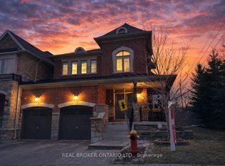 40 Mack Clement Ln, Richmond Hill, ON L4S0G2