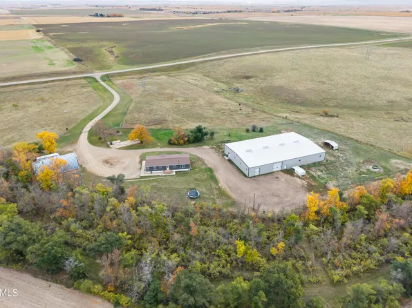 51 Highway 200, Hazen, ND 58545