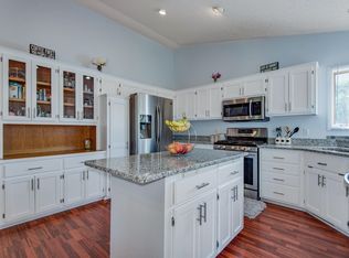 17350 Horizon Trl SE, Prior Lake, MN 55372