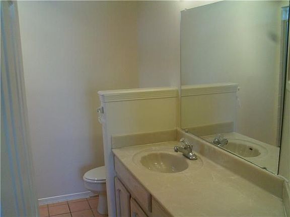 4th image of 7664 Le Conte Dr