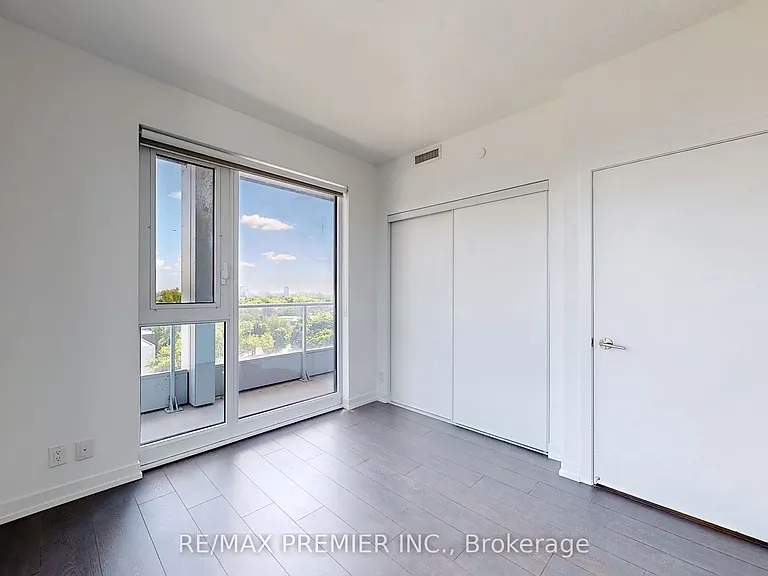 2020 Bathurst St #1116 — Photo 29