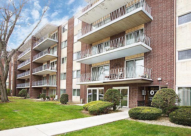 1st image of 2900 Maple Ave APT 23A