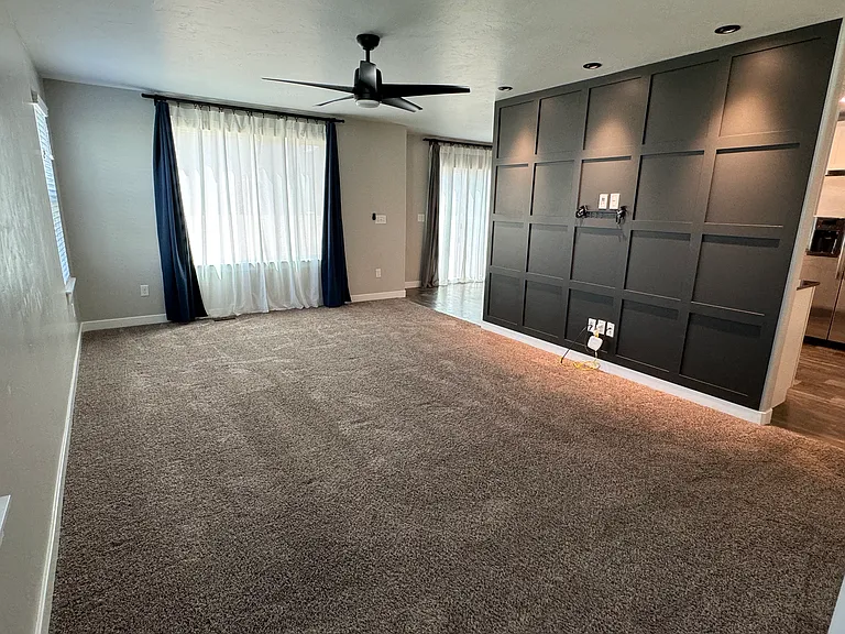 741 W Gallant Dr — Photo 40