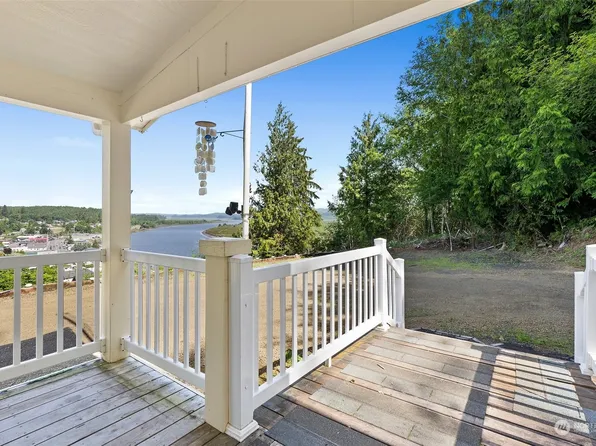 411 Cowlitz Street W, South Bend, WA 98586