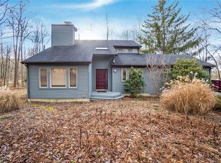 1104 S Barbara Dr, Alburtis, PA 18011