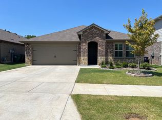 5313 Davenport Ln, Denton, TX 76207