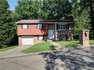 1512 Pinewood Park, Dunbar, WV 25064