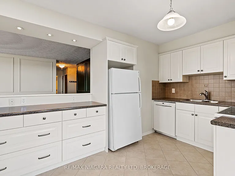 35 Towering Heights Blvd #1003 — Photo 14