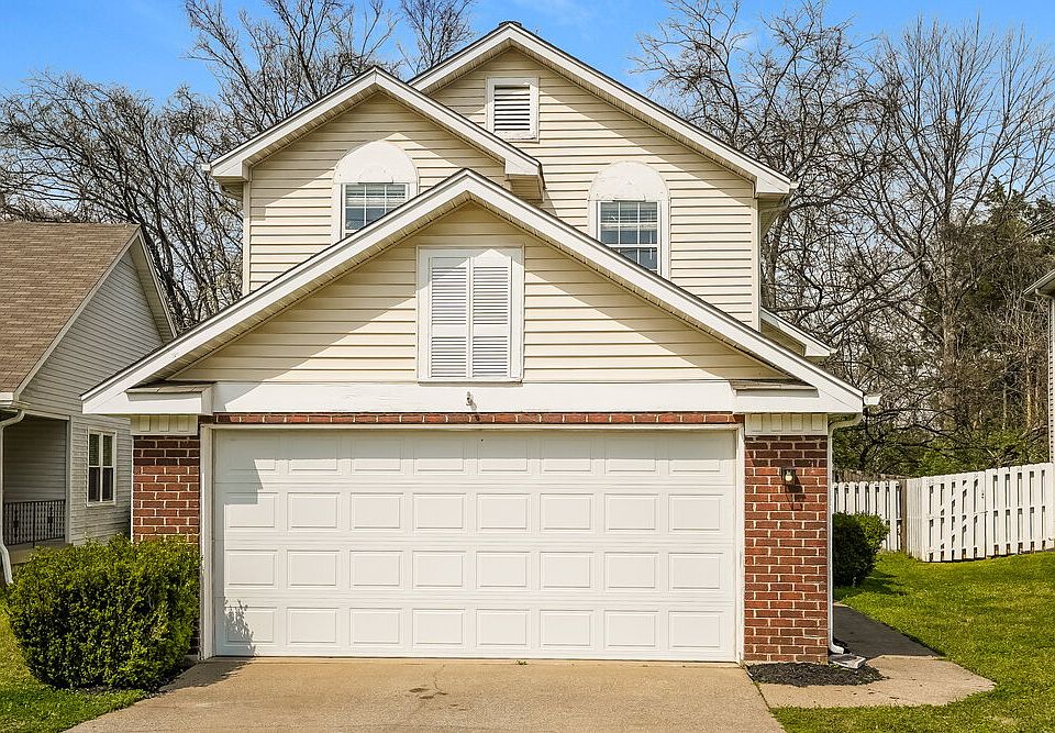 1st image of 1052 Mulberry Way
