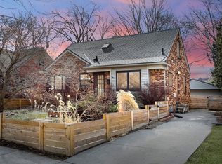 2456 Pembroke Rd, Birmingham, MI 48009