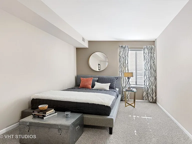 1621 Westminster Dr #112 — Photo 25