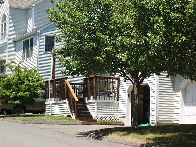 2 bed, 1688 sqft, $3,350 — Photo 3