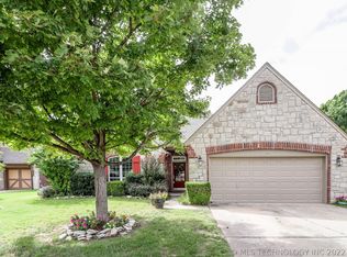 208 S Sweetgum Pl, Broken Arrow, OK 74012