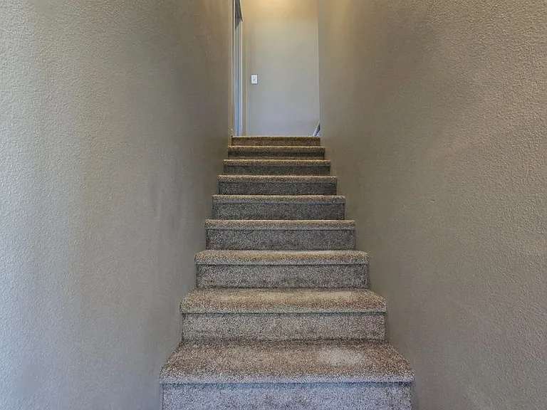 1714 NE Lotus Dr — Photo 7