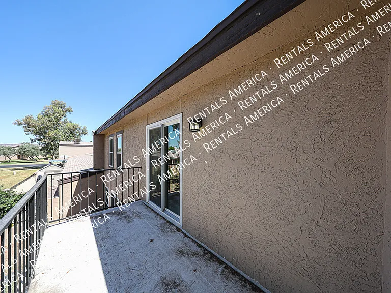 4555 W Continental Dr — Photo 45