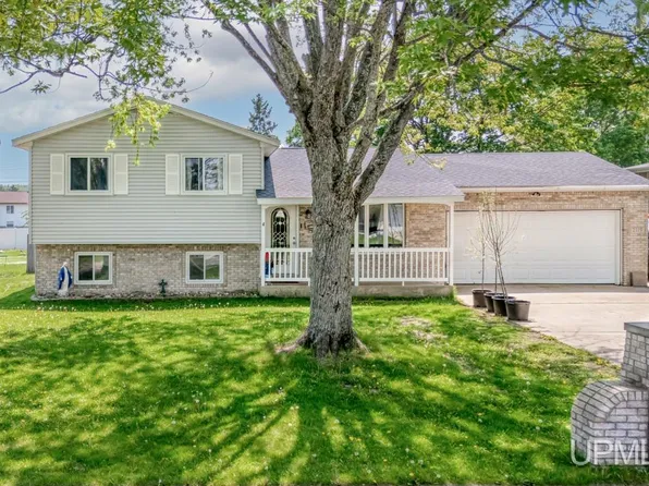 2119 21st St S, Escanaba, MI 49829