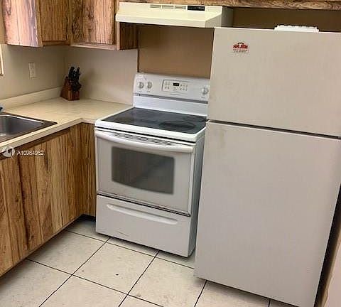 5th image of 9375 Fontainebleau Blvd APT L203