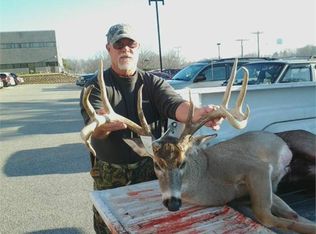 Fairgrounds Rd, Paris, TN 38242