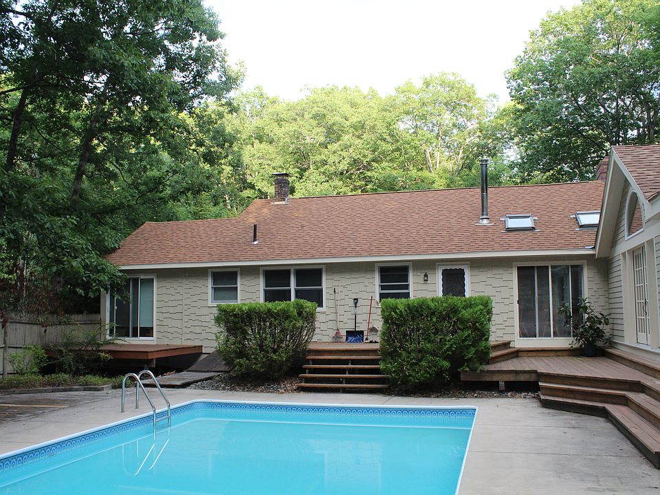 2nd image of 30 Putney Rd