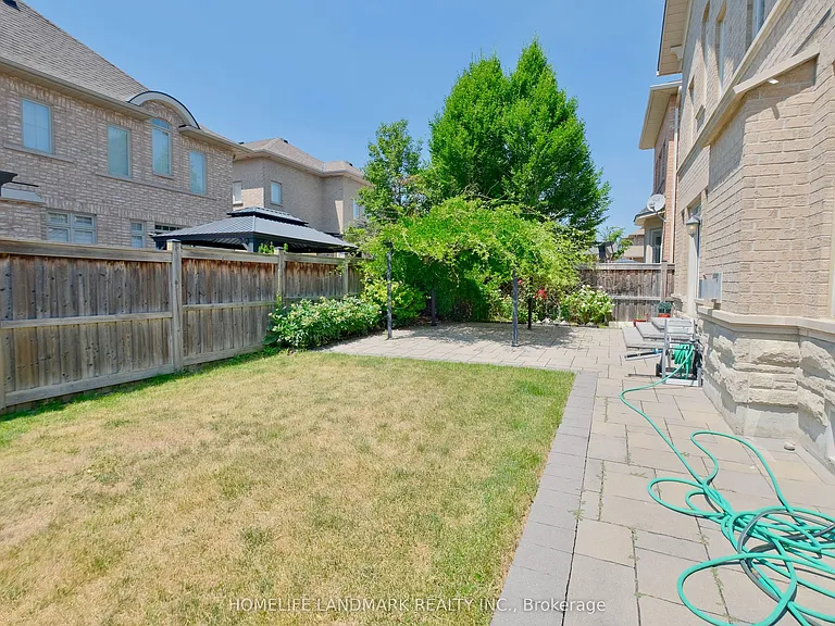 2 Drake St — Photo 33