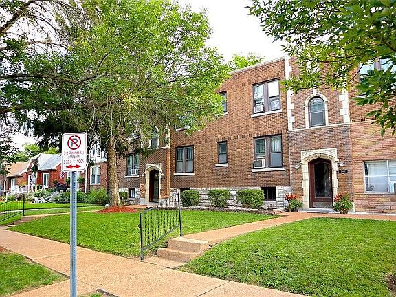 3rd image of 3836 Wilmington Ave APT 2E
