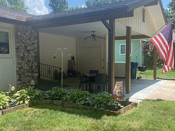 2nd image of 25 Oak Court
