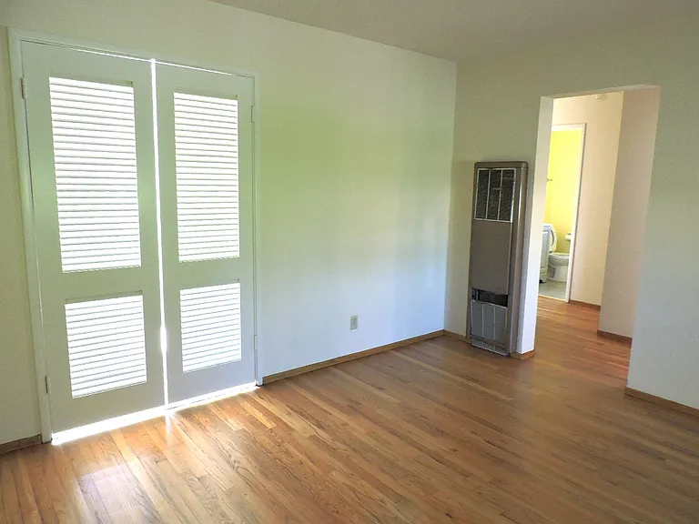 4501 Del Rio Rd #4 — Photo 12
