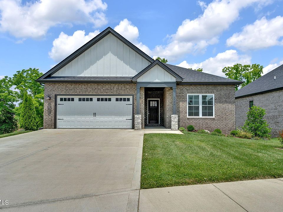 1st image of 523 Gardenia Dr
