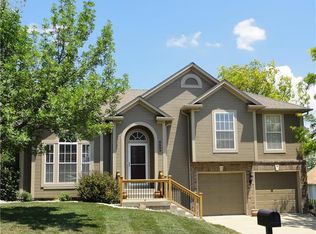 6604 NW 65th St, Kansas City, MO 64151