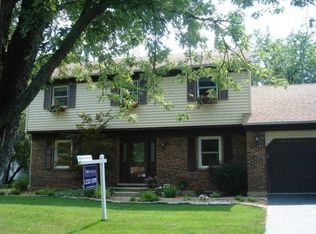 306 Cape Way, Geneva, IL 60134