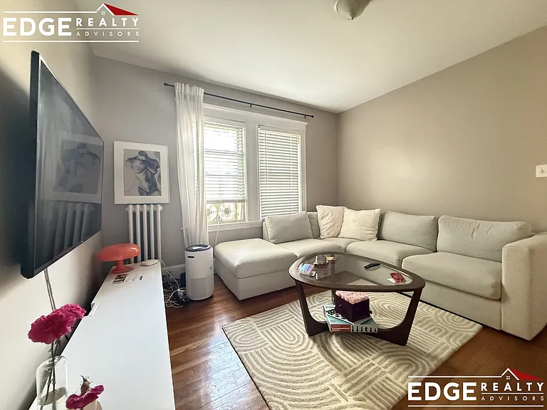61-63 Surrey St #1 — Photo 5