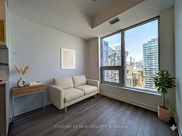 100 Queen St E #2715 — Photo 7