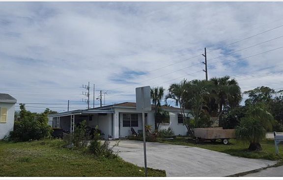 2nd image of 532 Wright Dr