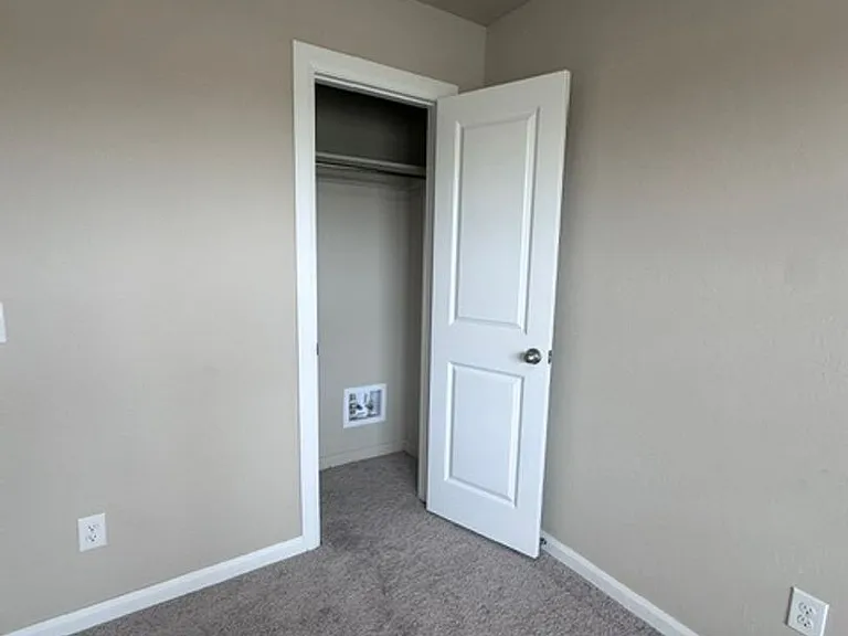 8109 Solare Pl — Photo 7