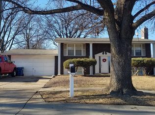 2475 Wesbay Dr, Maryland Heights, MO