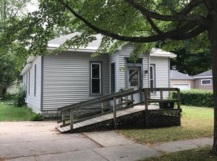 310 N William St, Ludington, MI 49431