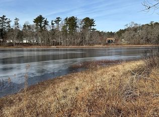 24 Weaver St, Wareham, MA 02571