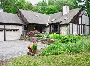 100 Old Town Hwy, Bridgewater, CT 06752