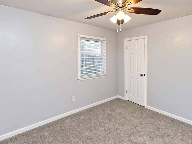 4509 Wakonda Pkwy — Photo 10